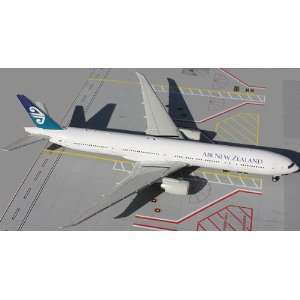  Air New Zealand 777 300ER Toys & Games