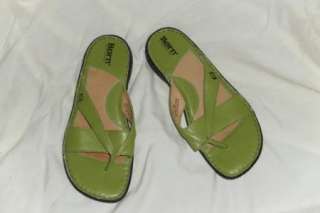 Womens Born Sandals green flip flop thong slide slip on shoes size 8 