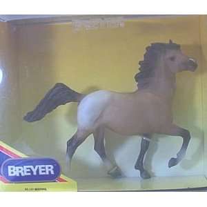  Breyer #1121   Mustang Toys & Games