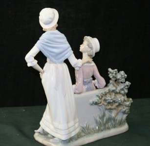 Ladies Talking Lladro 5042 Mint Large Spectacular Figurine  