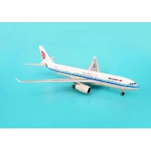  Phoenix Air China A330 200 1/400 REG#B 6080 Toys & Games