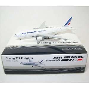  Herpa Air France Cargo 777 200F 1/500 (**) Toys & Games