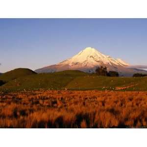  Mt. Taranaki from Across Plain, Taranaki, North Island, New Zealand 