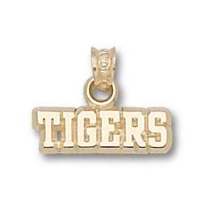  LSU Tigers Solid 10K Gold Classic LSU Football Pendant 