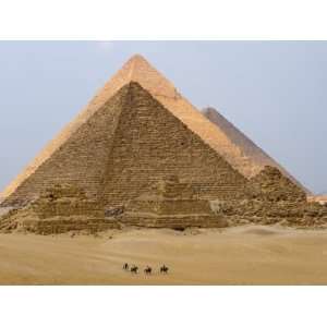  Pyramids of Giza, UNESCO World Heritage Site, Giza, Egypt 