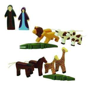   two cows, two lions, two alligators, two horses and two giraffes