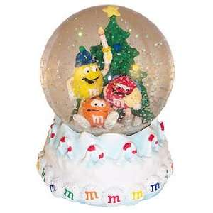    M&Ms Candy Christmas Water SNOW GLOBE New Gift