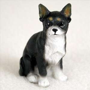  Chihuahua, Black/White Tiny Ones Dog Figurines (2 1/2in 