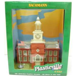   Bachmann 45303 Plasticville Built Up Town Hall Toys & Games