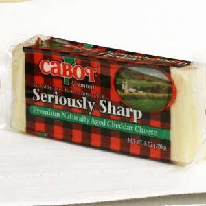 Cabot Seriously Sharp Cheddar (8 ounce) by igourmet  