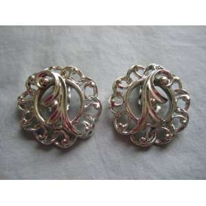 Vintage 1960s Sarah Coventry  Fancy Free  Silver Tone Metal Clip On 