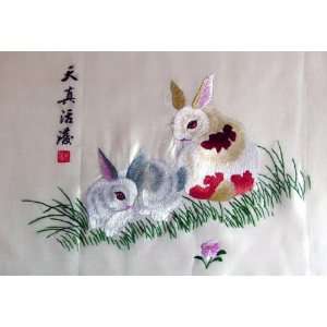  Chinese Art Hand Silk Embroidery Rabbit 