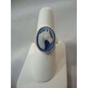  Blue and White Cameo Horse Ring 