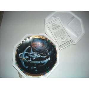  Star Trek Deep Space Nine Space Station Collector Plate 
