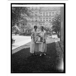 Historic Print (L) [Women with anti war poster, Washington, D.C.]