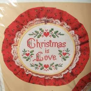  Christmas is Love Craft Kit Arts, Crafts & Sewing