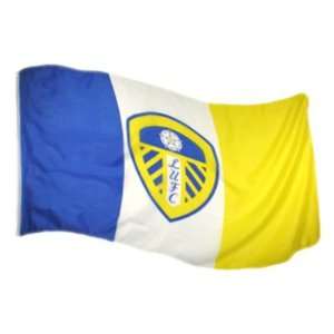  Leeds United FC   Official Stripe Flag