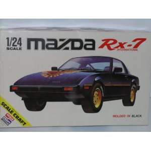  Mazda RX 7    Plastic Car Model Kit 