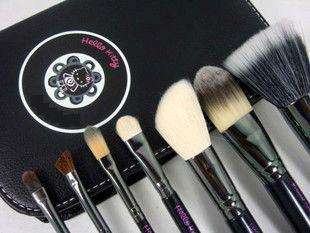 Hot 7 pcs Hello Kitty Makeup Brush Set Kit and Black Faux Leather Case 