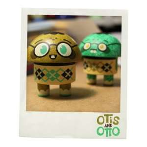    Otis & Otto   Yellow/Green Colorway Vinyl Figures Toys & Games