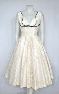 VTG 1950s IVORY DAMASK Wedding Party PETAL BUST Dress w Velvet Trim 