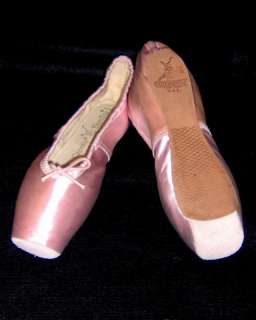 105 Capezio Pink Satin Girls Duro Toe Pointe Shoe  