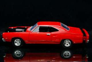 1969 Dodge Coronet SUPER BEE   MotorMax Diecast 124 Scale   Red 