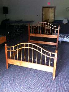 Ethan Allen Country Craftsman Full Size Windsor Bed  
