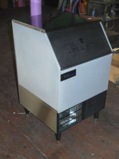 200 LB UNDERCOUNTER ICE MACHINE by ICE O MATIC  