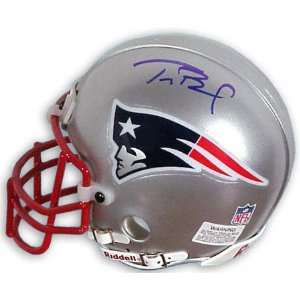  Tom Brady New England Patriots Autographed Mini Helmet 
