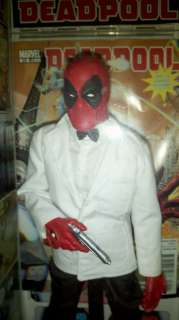 Deadpool in James Bond White Tuxedo Custom Hot Toys Figure Real 