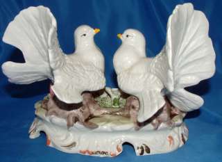 Capodimonte Porcelain 2 Bird Figurine  