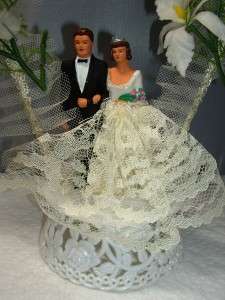   VINTAGE PLASTER BRIDE & GROOM CRINOLINE WEDDING CAKE TOPPER  1940s 50s