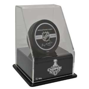 Caseworks Boston Bruins 2011 Stanley Cup Champions Angled Puck Display 