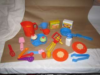 Fisher Price Fun with Food Baking Set Cake Cookies Sifter Mixer 