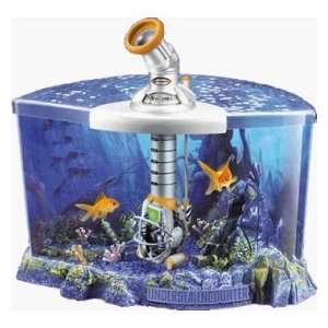   Uncle Milton   Undersea Encounter   Interactive Aquarium Toys & Games
